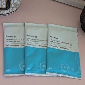 Riversol Travel Size Sensitive Skin Gel Cleanser Set New!